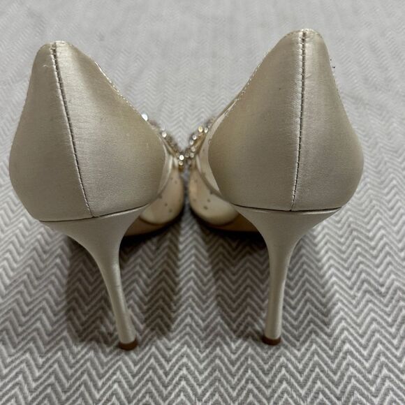 Badgley Mischka Quintana Crystal Embellished Pointed Pump Ivory Satin Size 6.5 - Picture 5 of 7